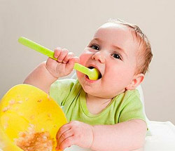 宝宝需添加辅食七大信号 宝宝需添加辅食七大信号